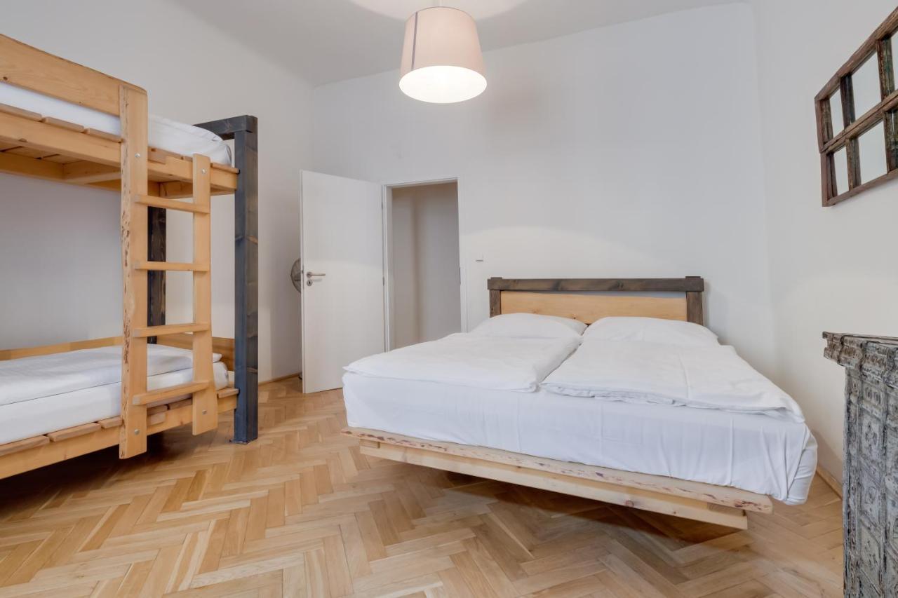 Curiosity Apartments براغ المظهر الخارجي الصورة
