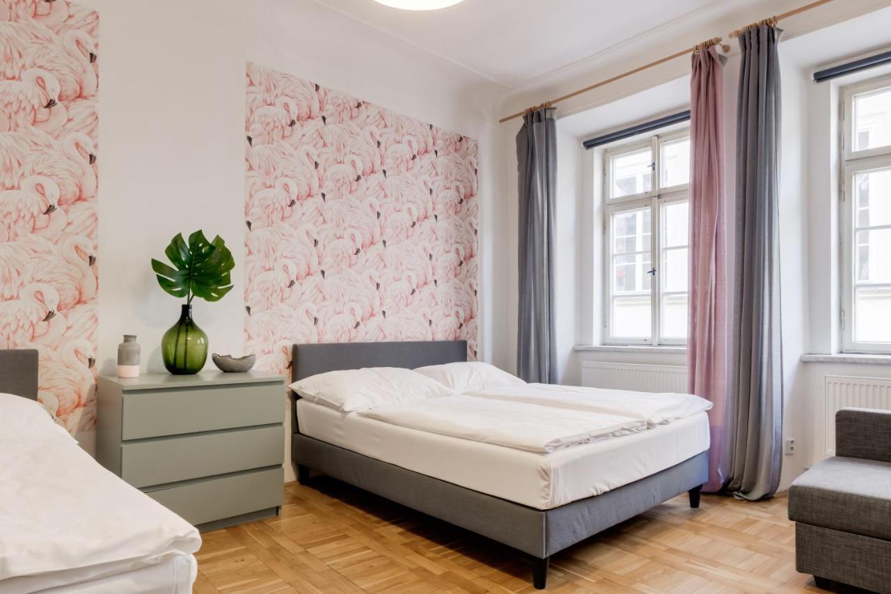 Curiosity Apartments براغ المظهر الخارجي الصورة