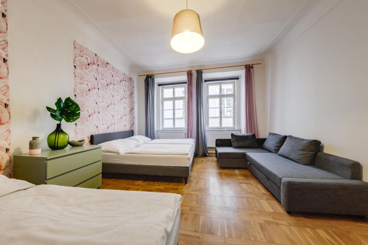 Curiosity Apartments براغ المظهر الخارجي الصورة