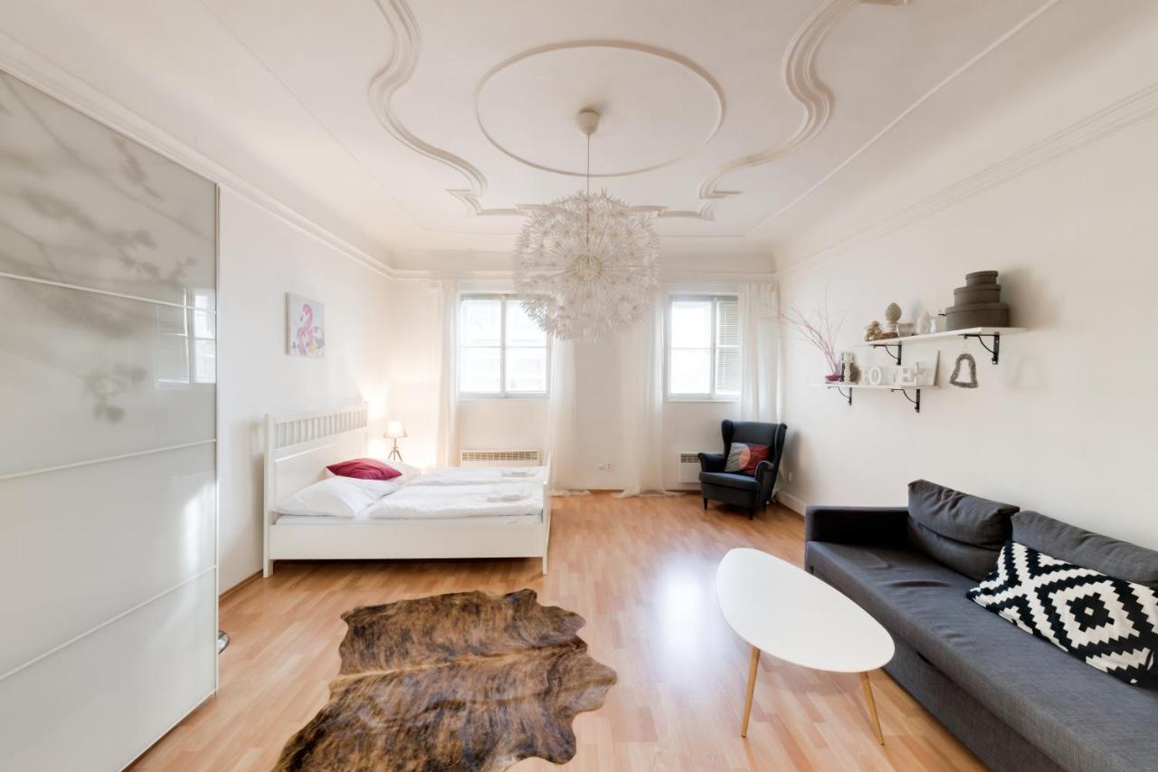 Curiosity Apartments براغ المظهر الخارجي الصورة