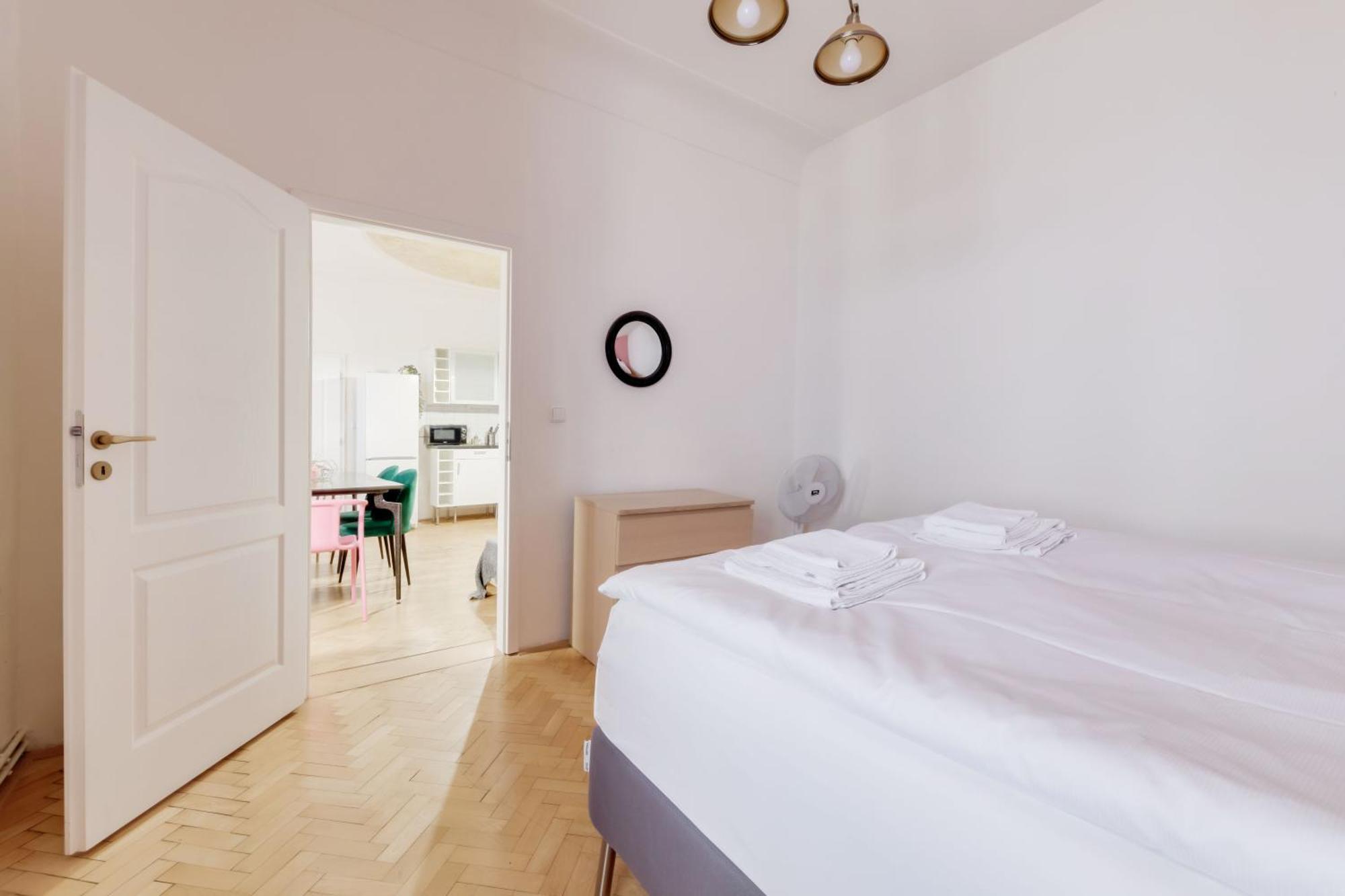 Curiosity Apartments براغ المظهر الخارجي الصورة